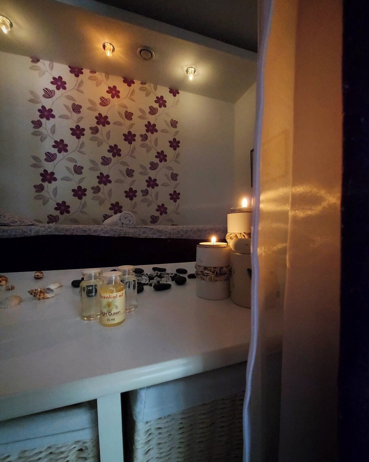 sauna, steam room, turkish bath/hammam, sports massages