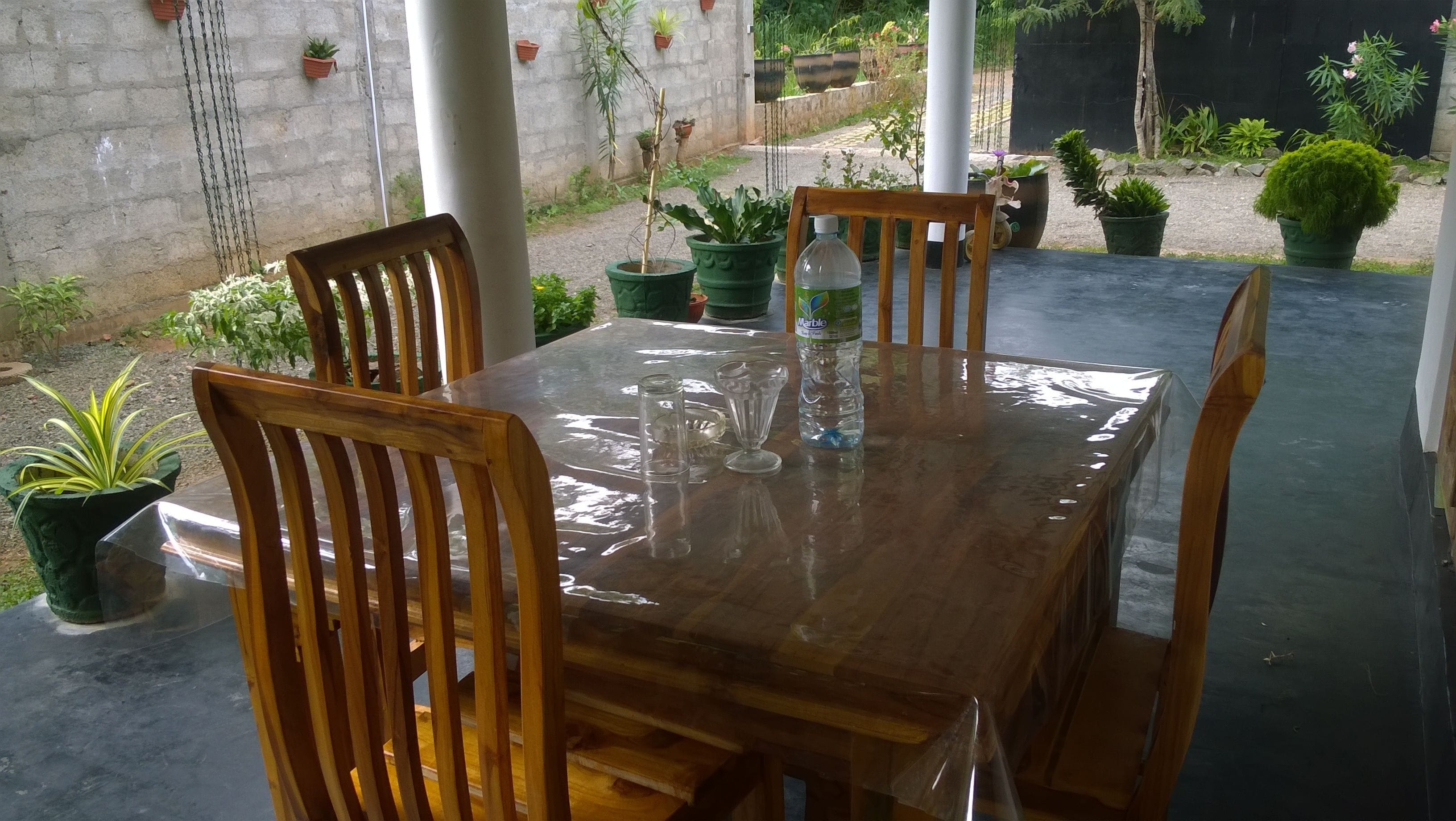 Lunch and dinner served, Regional cuisine