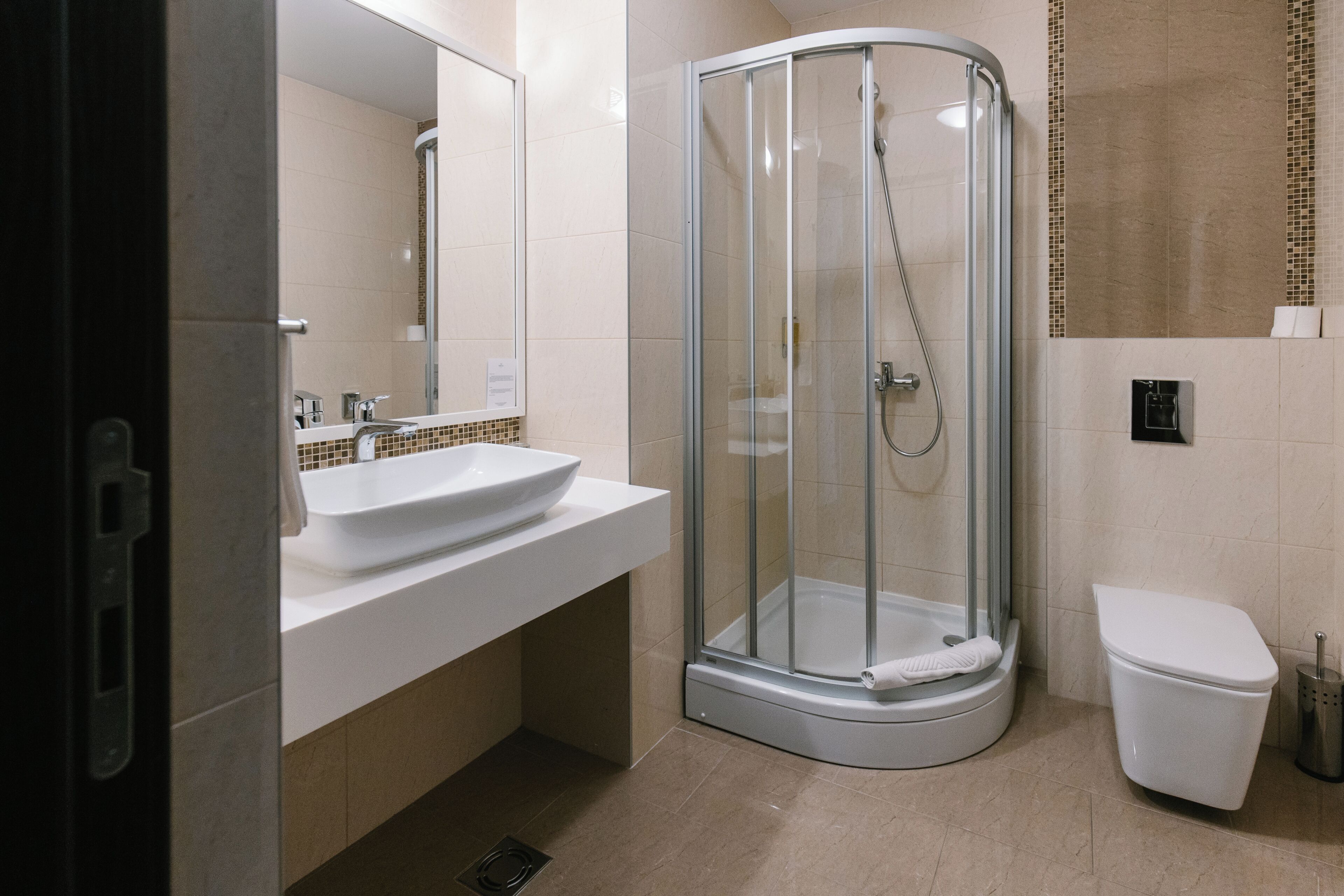 superior double or twin room, 1 bedroom, park view | bathroom | free toiletries, hair dryer, bathrobes, slippers