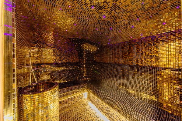 Sauna, Turkish bath/hammam, body treatments, aromatherapy