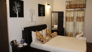 ห้องดีลักซ์ดับเบิล, 1 ห้องนอน, วิวภูเขา, ติดภูเขา | 1 ห้องนอน, โต๊ะทำงาน, ห้องเก็บเสียง, เปล/เตียงเด็กอ่อน (ฟรี)
