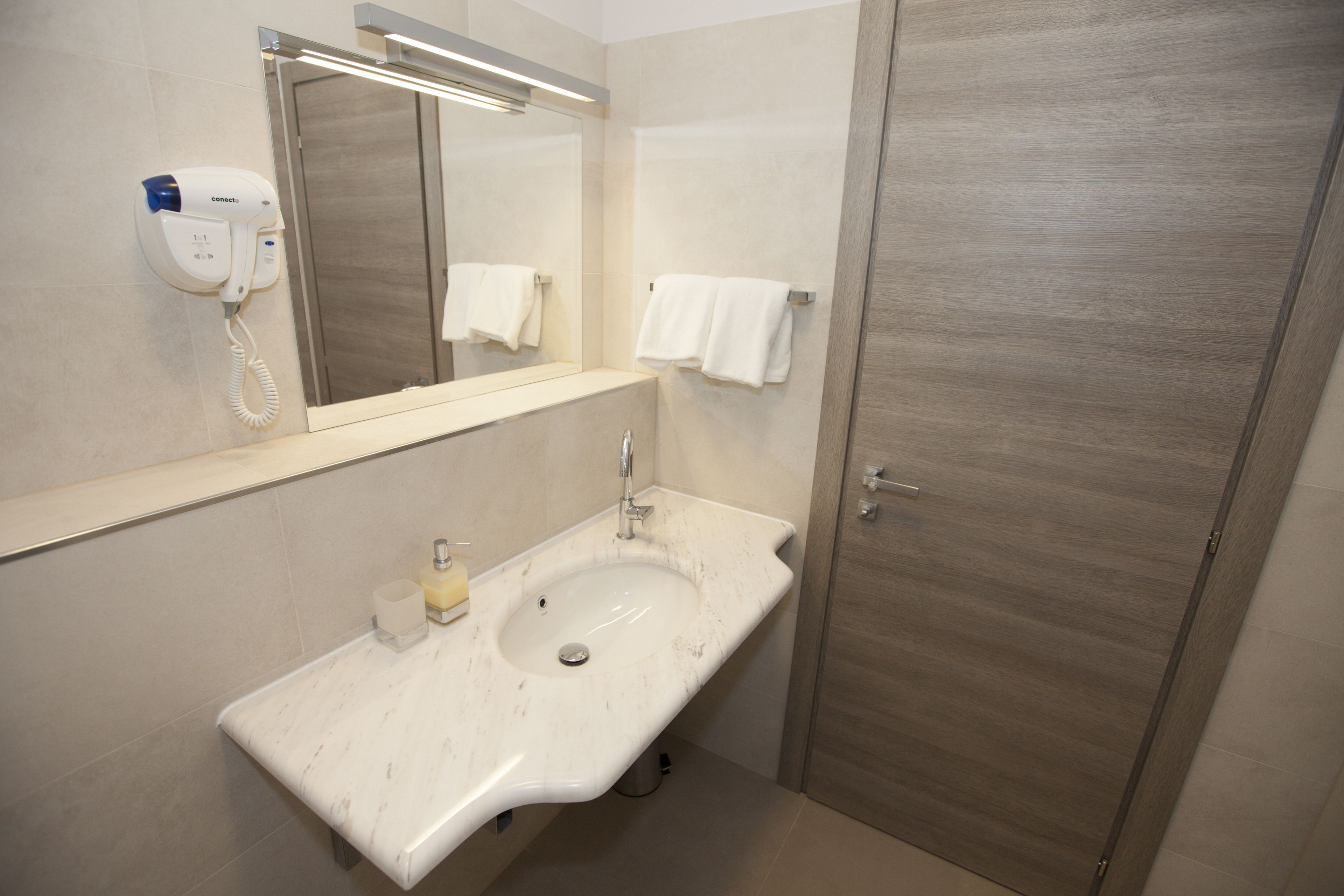 Foto - Tifani Luxury Rooms 2