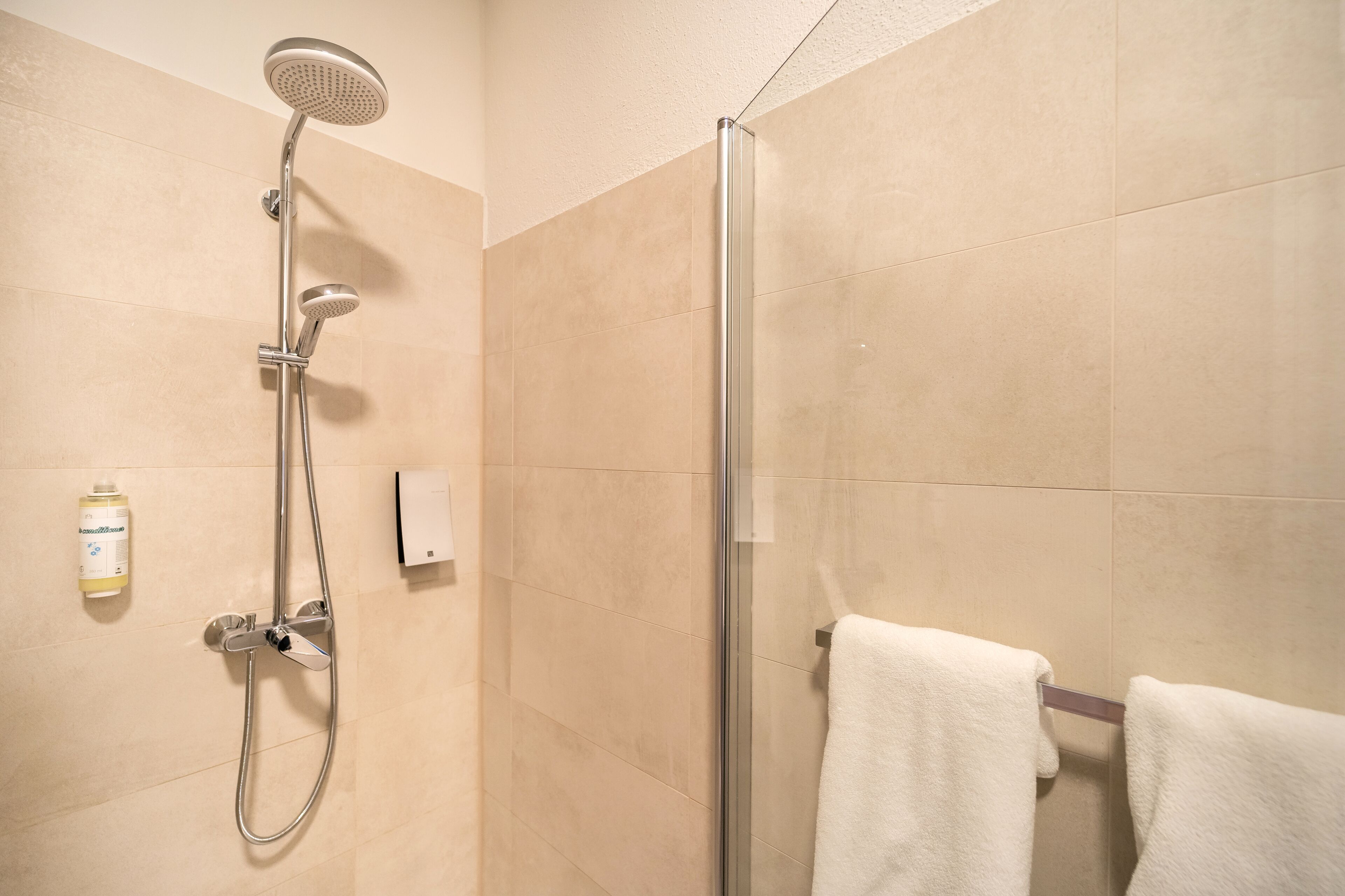 Foto - Tifani Luxury Rooms 2
