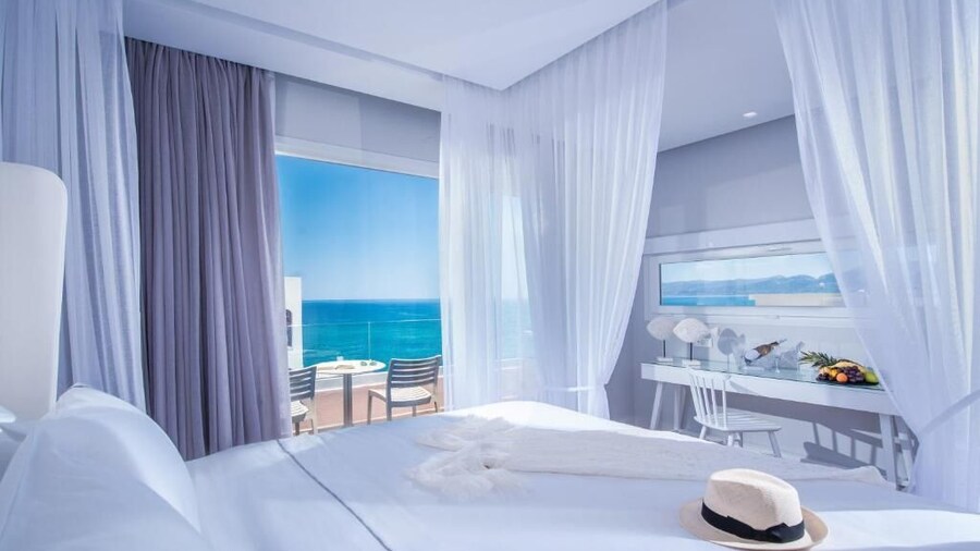 MARI KRISTIN Beach Hotel - Adults Only