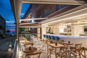 Bar (en la propiedad)