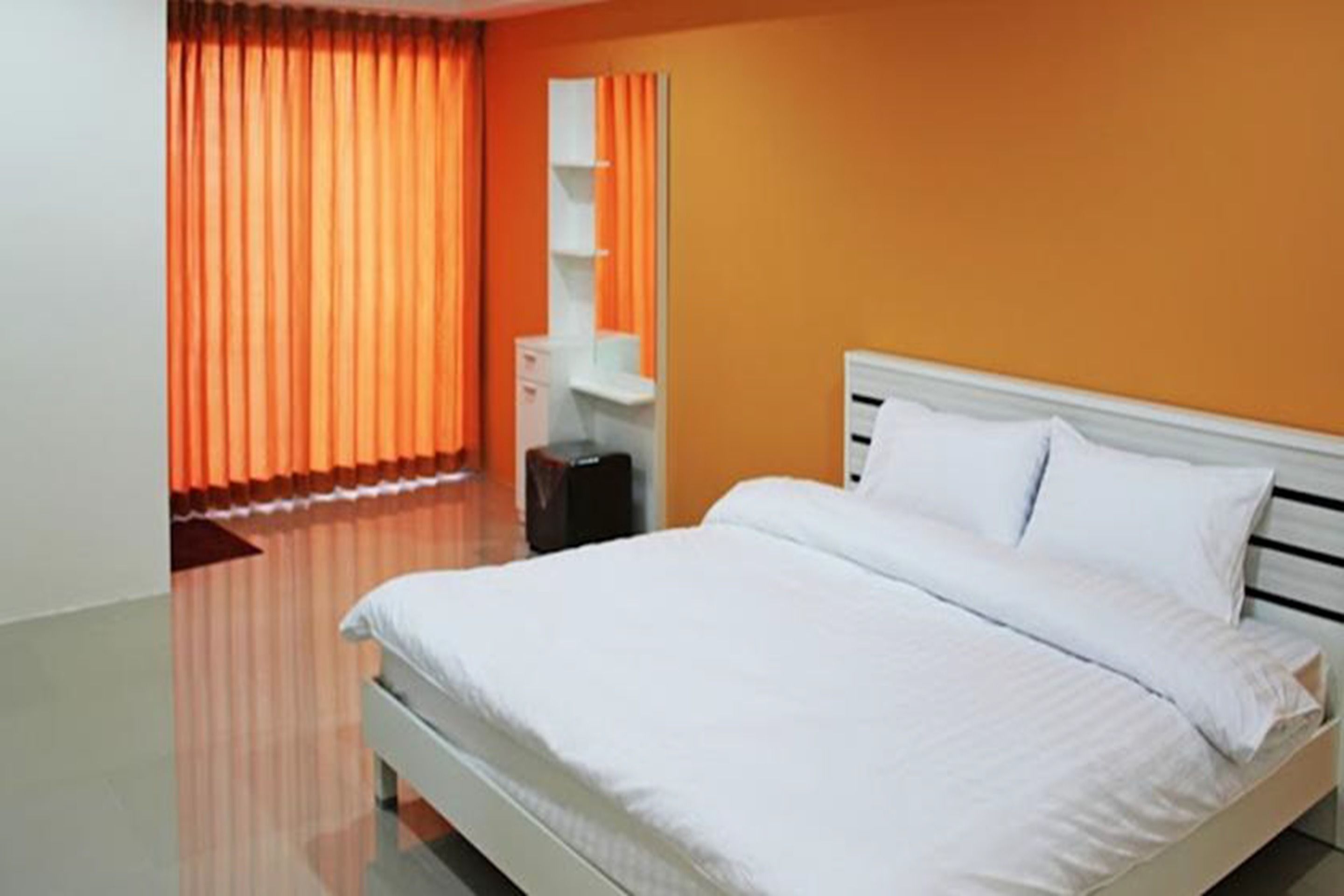 standard room | desk, rollaway beds, free wifi