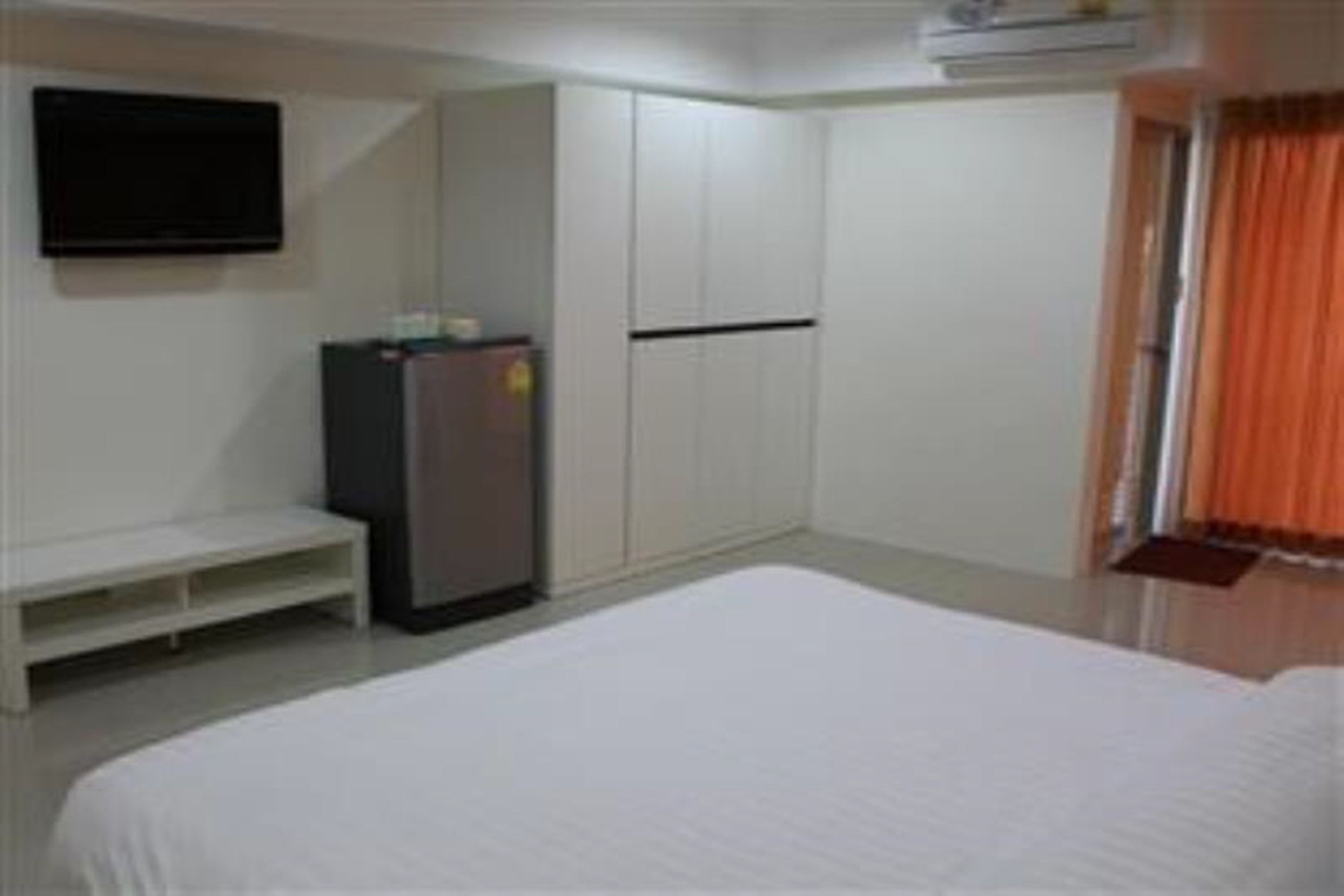 standard room | room amenity