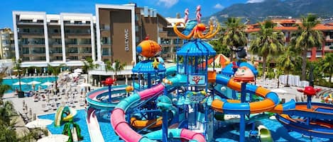 2 outdoor pools, pool umbrellas, sun loungers