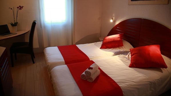 Lits bébé (gratuits), lits pliants/supplémentaires, Wi-Fi gratuit
