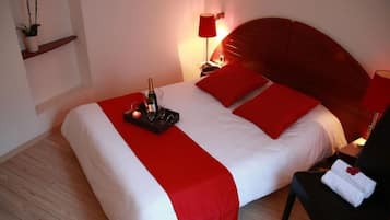 Chambre Quadruple | Lits bébé (gratuits), lits pliants/supplémentaires, Wi-Fi gratuit