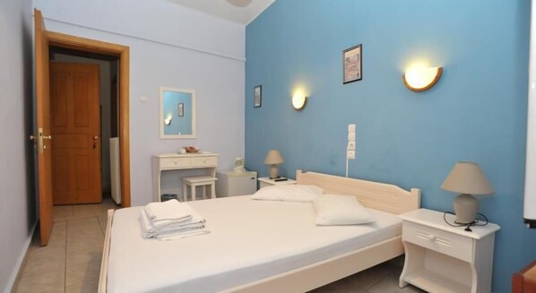 Standard Room | Iron/ironing board, free WiFi, bed sheets - Hera Hotel (Nafplio)