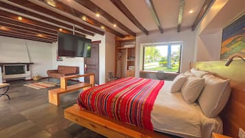 Suite | Luxe beddengoed, donsdekens, pillowtop-bedden, een kluis op de kamer