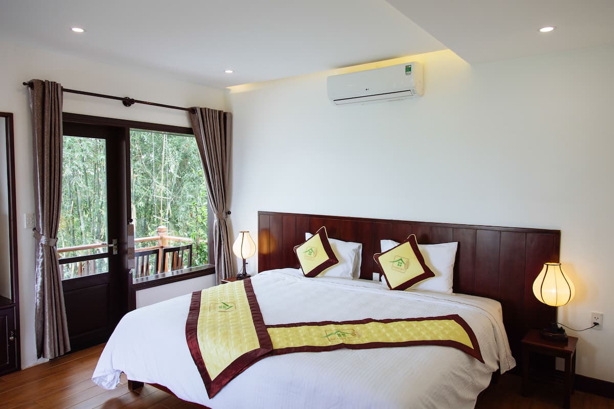 Superior Room, Garden View | Room amenity