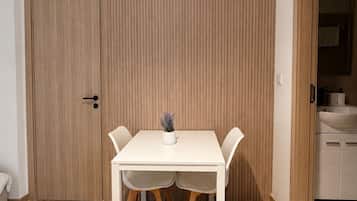 Apartment, 1 Bedroom, Balcony | Private kitchen | Mini-fridge, microwave, oven, stovetop