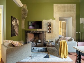 Romantic Apartment, 1 Bedroom (Banderai) | Living area | Flat-screen TV