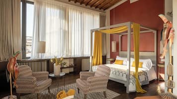 Suite de lujo (Giglio Rosso) | 1 dormitorio, ropa de cama de alta calidad, edredones de plumas