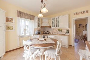 Apartment, 3 Bedrooms | Living area - Nina Guest House (Castegnero)