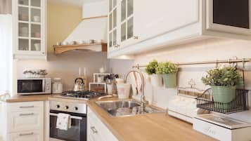 Appartamento, 3 camere da letto | Cucina privata | Frigorifero con congelatore, microonde, piano cottura, lavastoviglie
