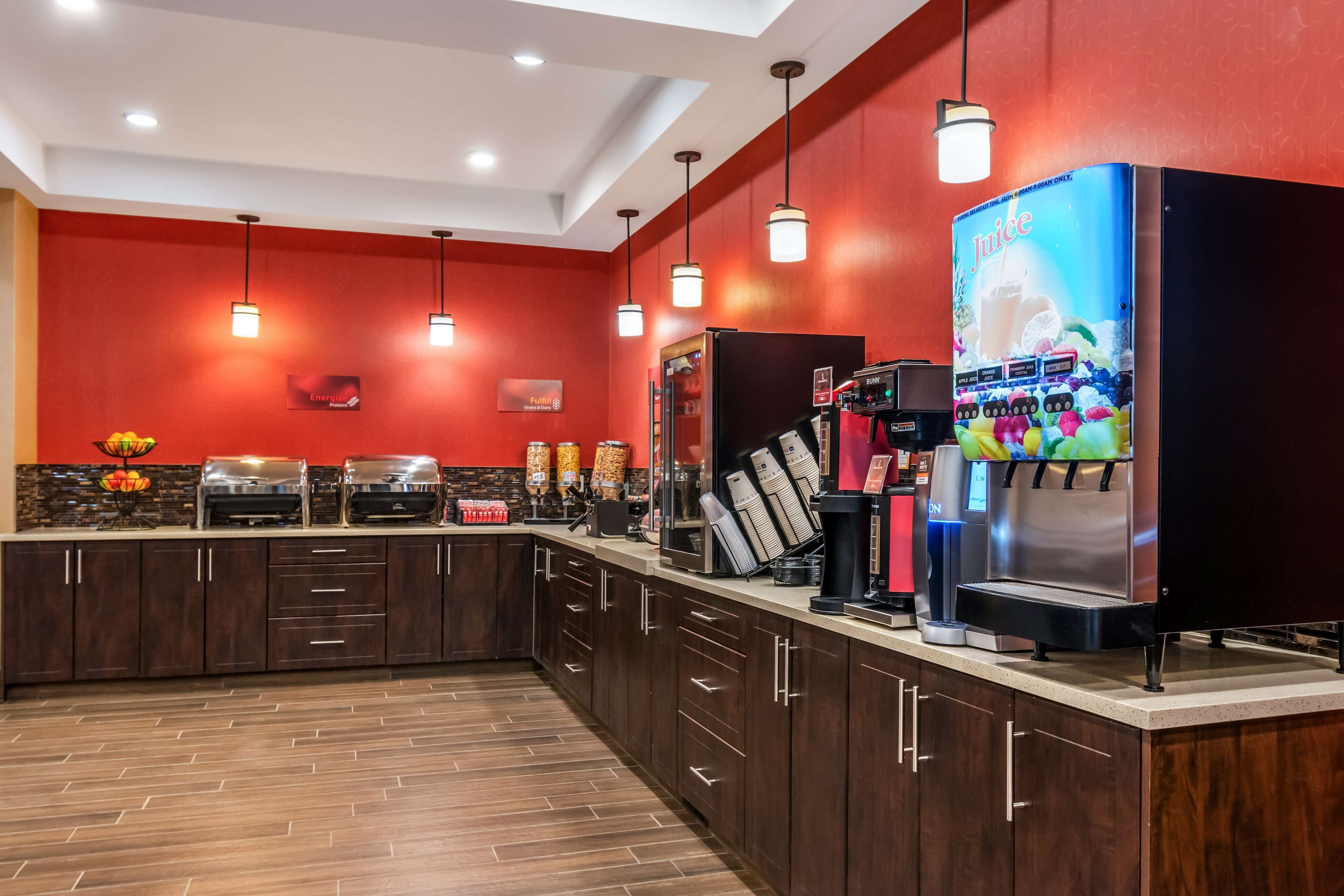 Free daily buffet breakfast