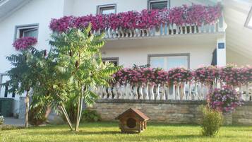 Fachada del alojamiento