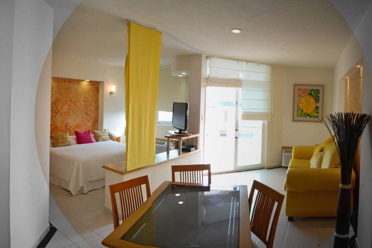 Suite Junior, 1 très grand lit, coin cuisine | Restauration dans la chambre
