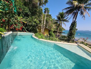 Outdoor pool - Paraiso Azul Retiro (Angra dos Reis)