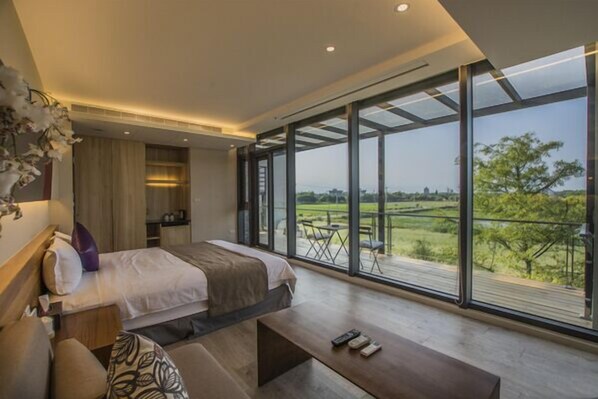 Desk, cribs/infant beds, rollaway beds, free WiFi - Sun Lok Live Green Building (Dongshan)