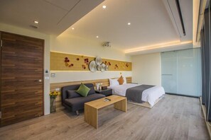 Desk, cribs/infant beds, rollaway beds, free WiFi