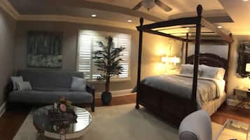 Suite, 1 Queen Bed with Sofa bed | 1 bedroom, Egyptian cotton sheets, premium bedding, down comforters