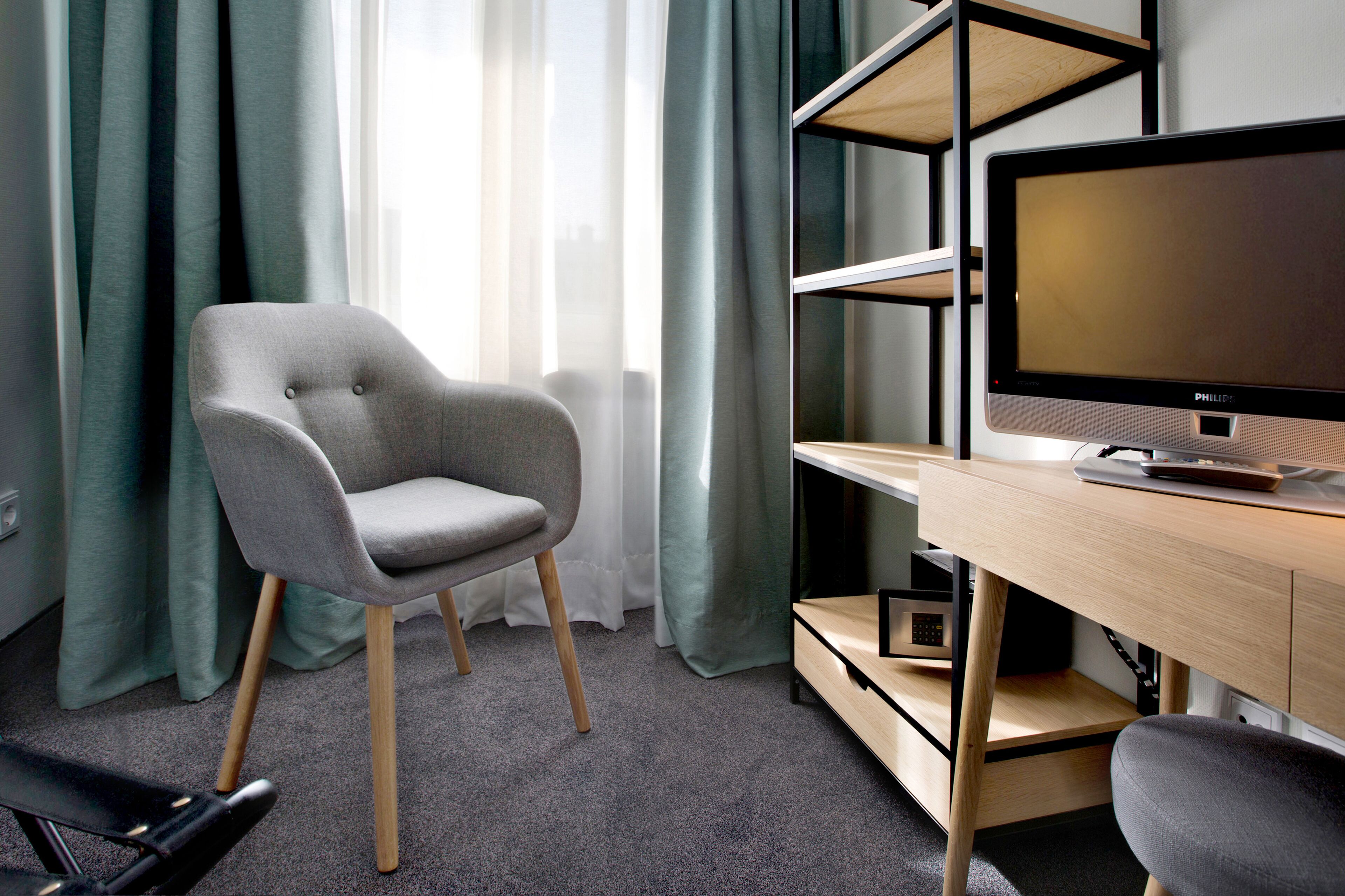 1 bedroom, hypo-allergenic bedding, in-room safe, desk