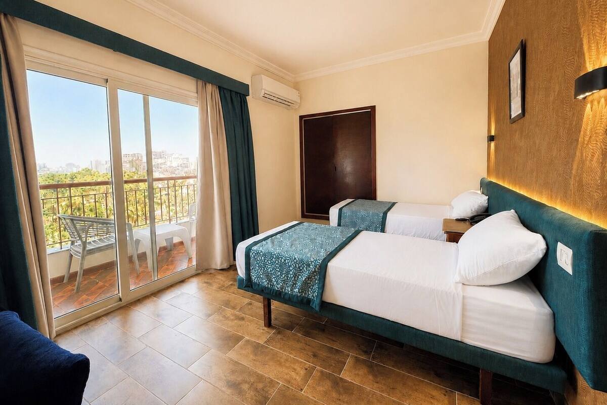 1 bedroom, minibar, soundproofing, bed sheets