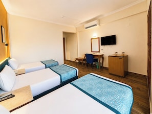 1 bedroom, minibar, soundproofing, bed sheets - St. George Hotel Cairo (Giza)