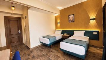 Standard Double or Twin Room | 1 bedroom, minibar, soundproofing, bed sheets