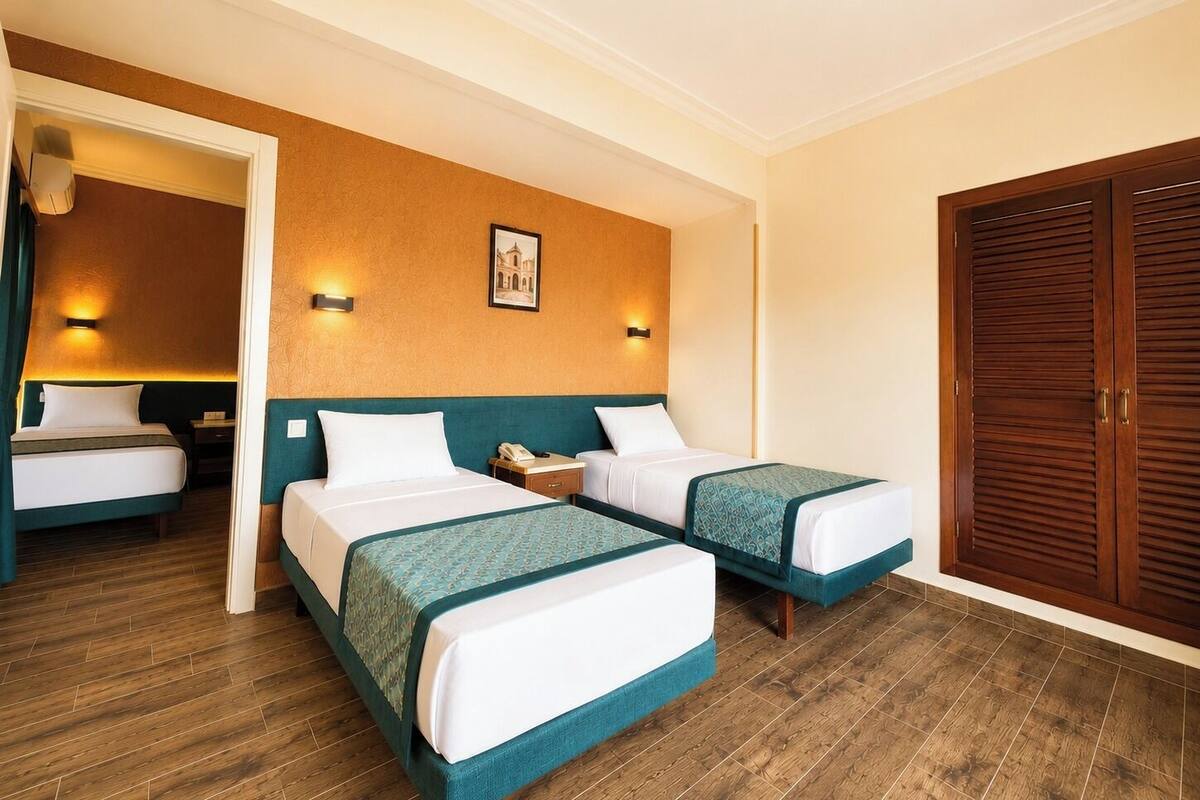 Family Room | 1 bedroom, minibar, soundproofing, bed sheets