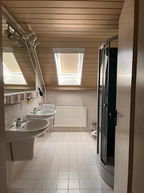 Bathroom - Elisenhof (Chemnitz)