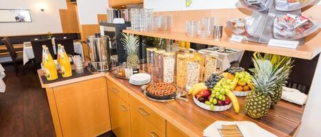 Petit déjeuner buffet compris tous les jours