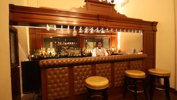 Bar (en la propiedad)