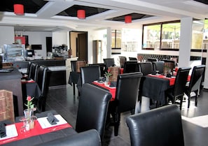 Bar (on property) - Suite Hotel Tilila (Agadir)