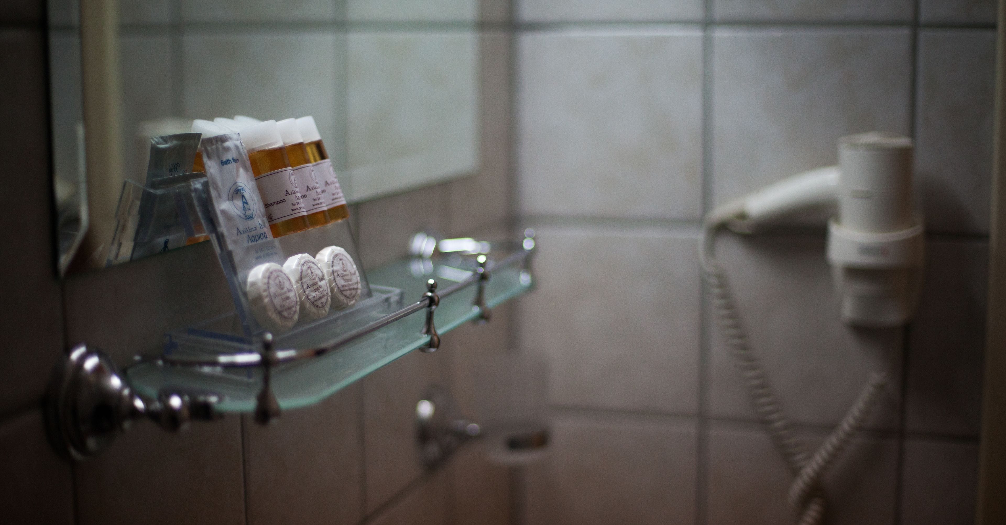 shower, free toiletries, hair dryer, towels