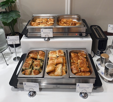 Daily buffet breakfast (EUR 7 per person)