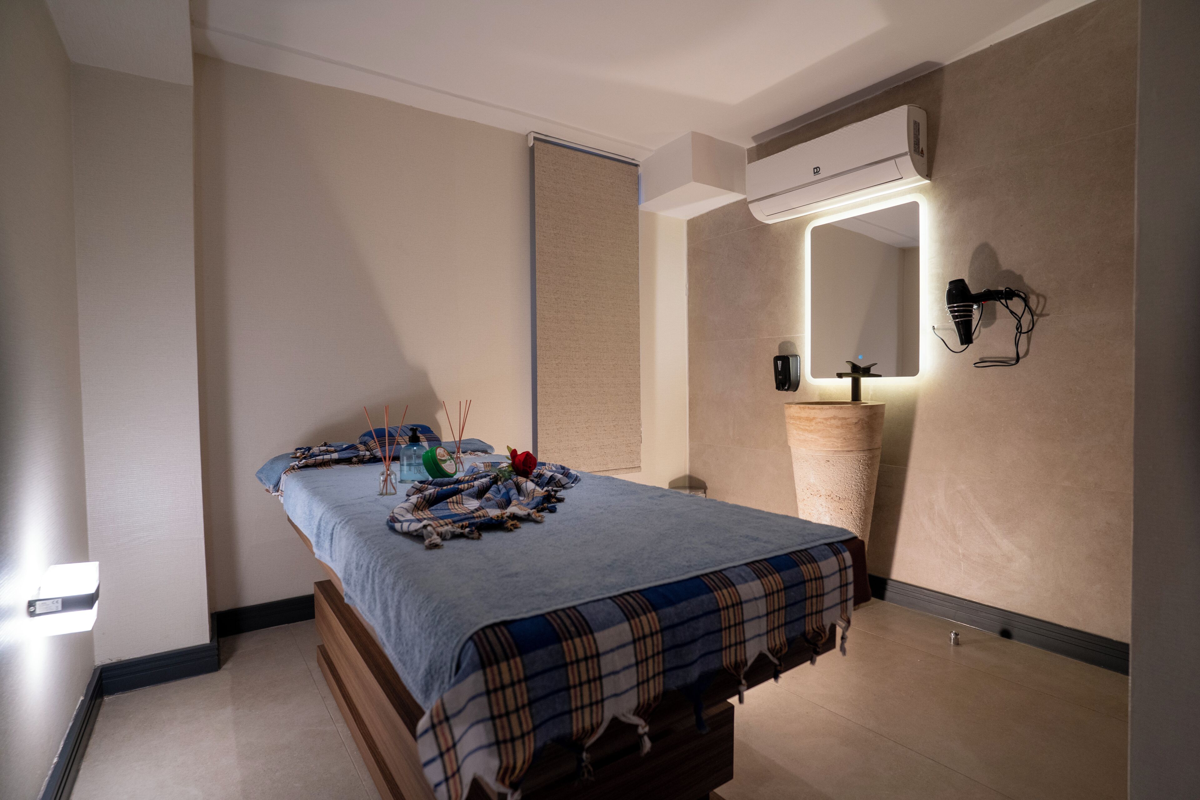 Aromaterapia, massagens tailandesas, esfoliação corporal, reflexologia