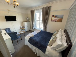 Standard-Doppelzimmer, mit Bad, Meerblick