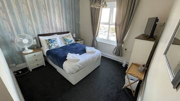 Standard-Doppelzimmer, mit Bad, Meerblick