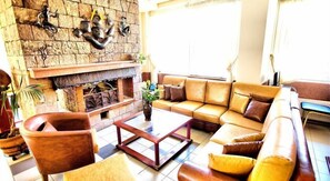 Ảnh chưa phân loại, 3 trong số 28 ảnh, nút