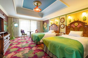 Down duvets, in-room safe, blackout curtains, free WiFi - Tokyo Disneyland Hotel (Urayasu)