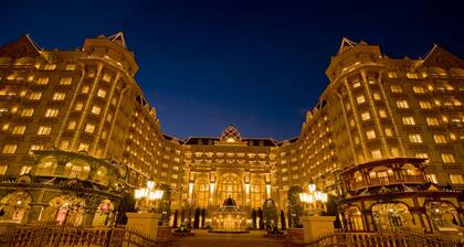 Tokyo Disneyland Hotel