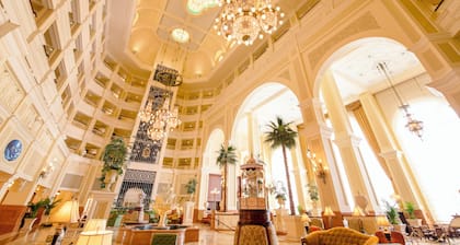 Tokyo Disneyland Hotel