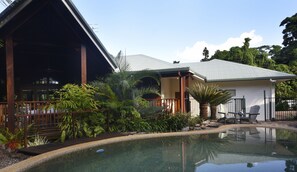 Piscine extérieure