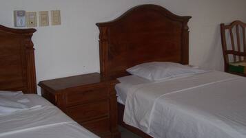 In-room safe, free WiFi