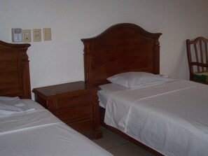 In-room safe, free WiFi